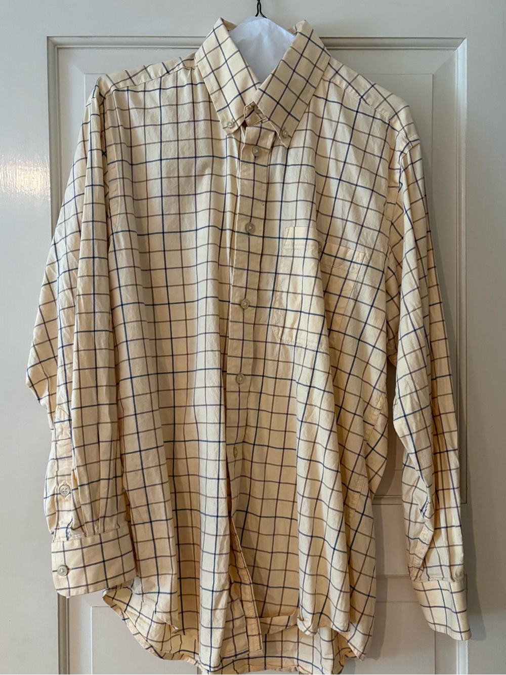 Orvis Men's Cream Windowpane Button-Down Shirt. Medium